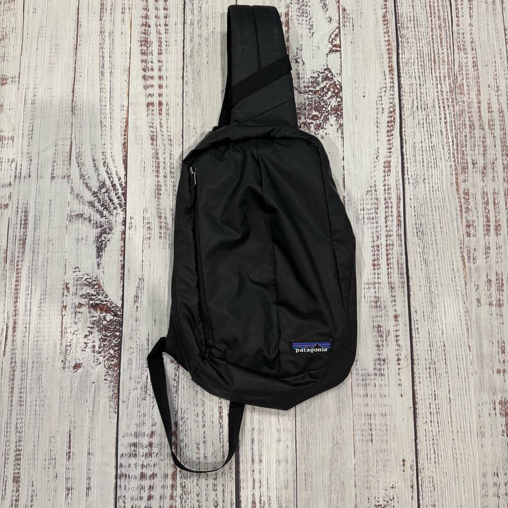 Patagonia Ultralight Black Hole Sling 8L Black Nylon Crossbody Bag 49020 Unisex
